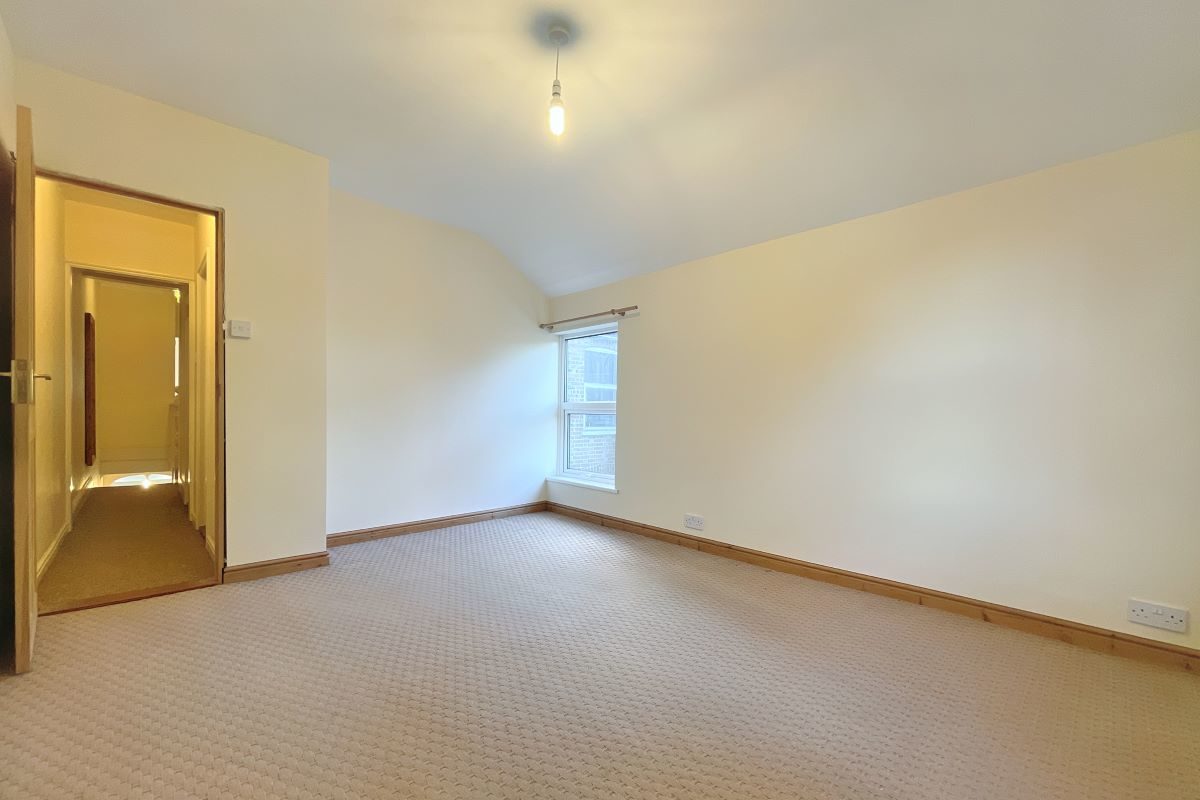 1 Foxhall Road, Ipswich, Suffolk, IP3 8JU lot image - 15