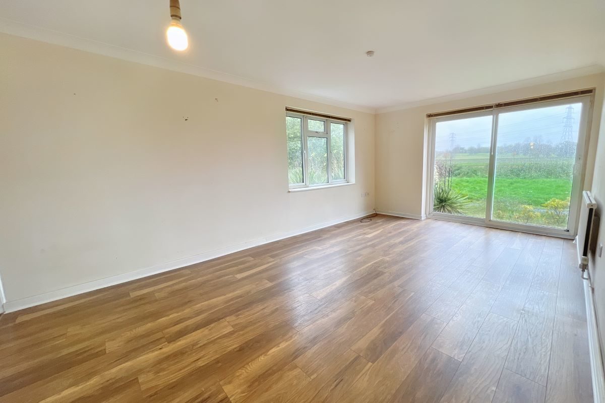 10 Brett Green, Layham, Ipswich, Suffolk, IP7 5LX lot image - 3