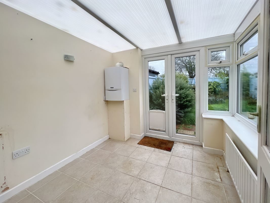 10 Brett Green, Layham, Ipswich, Suffolk, IP7 5LX lot image - 7