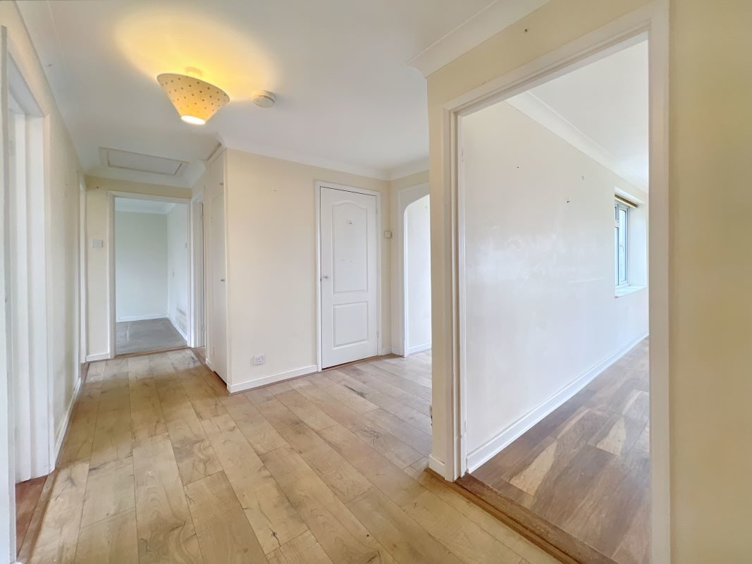 10 Brett Green, Layham, Ipswich, Suffolk, IP7 5LX lot image - 8