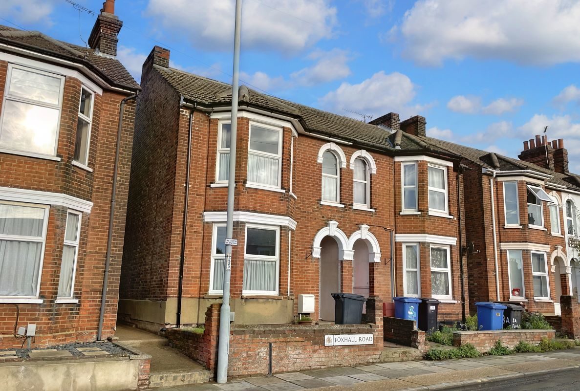 1 Foxhall Road, Ipswich, Suffolk, IP3 8JU lot image - 0