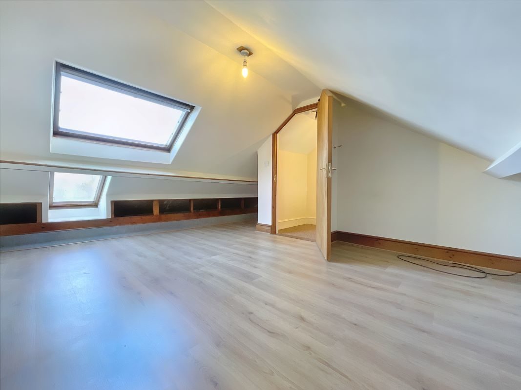 1 Foxhall Road, Ipswich, Suffolk, IP3 8JU lot image - 7