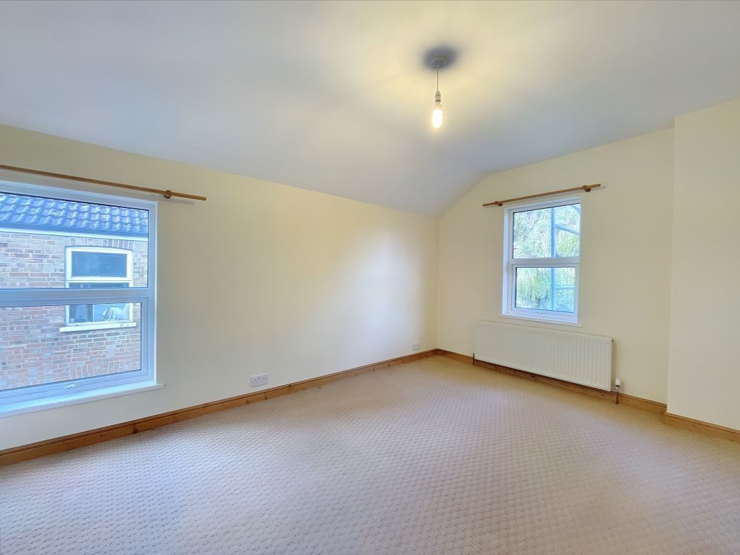 1 Foxhall Road, Ipswich, Suffolk, IP3 8JU lot image - 14