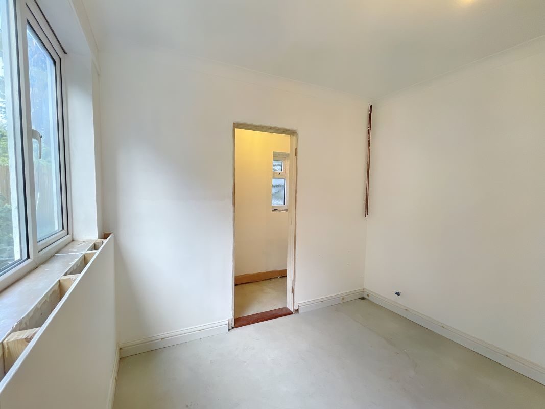 1 Foxhall Road, Ipswich, Suffolk, IP3 8JU lot image - 19