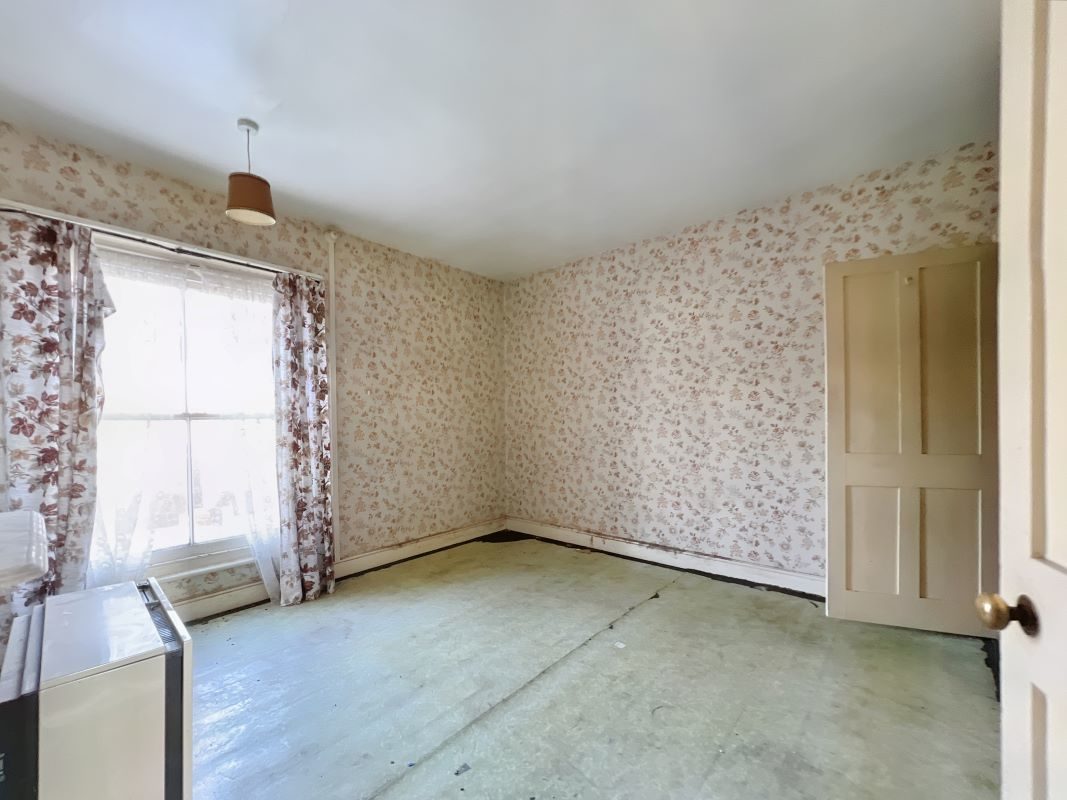 89 Carrow Road, Norwich, Norfolk, NR1 1HP lot image - 9