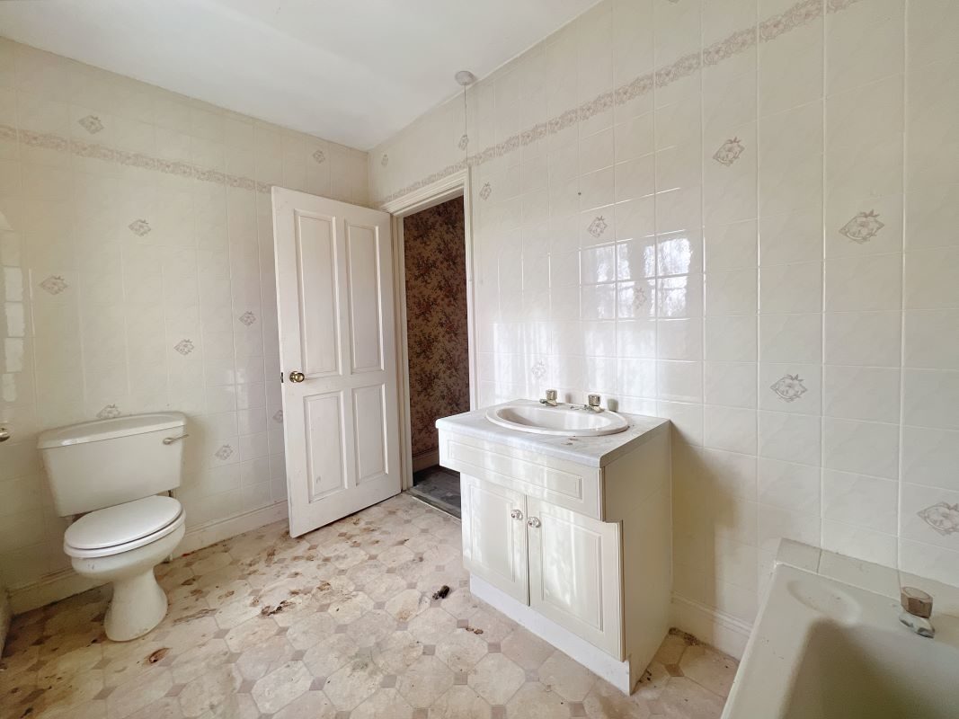 89 Carrow Road, Norwich, Norfolk, NR1 1HP lot image - 11