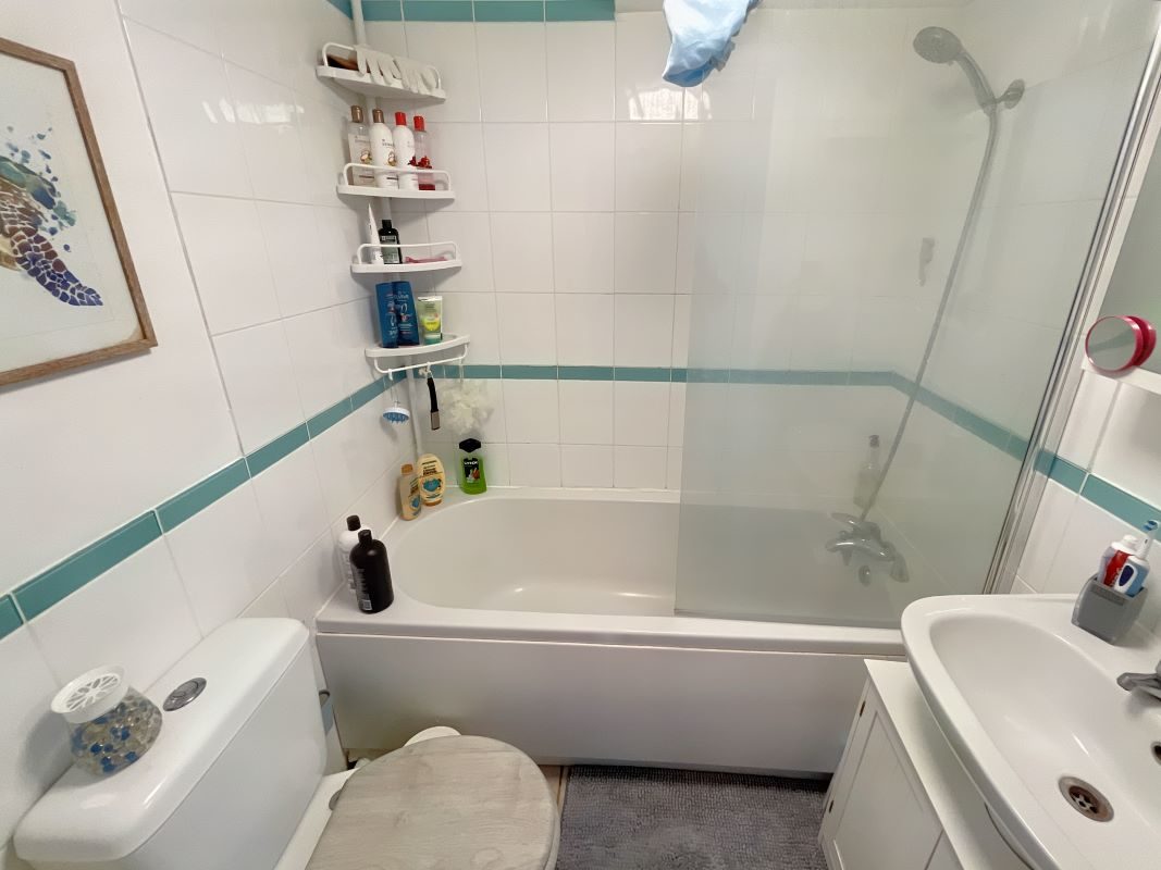 6a, 6b, 8a & 8b Station Road West, Stowmarket, Suffolk, IP14 1ES lot image - 9