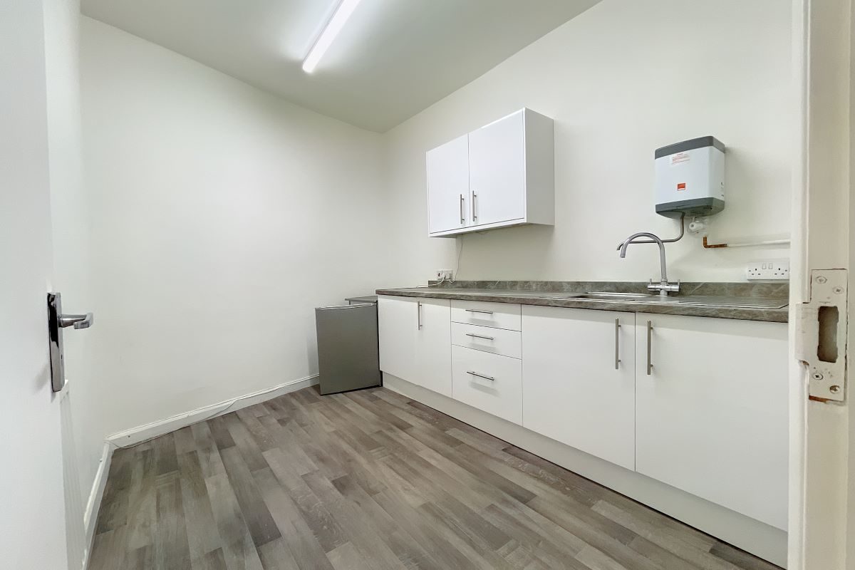 77b High Street, Wickham Market, Woodbridge, Suffolk, IP13 0RA lot image - 4