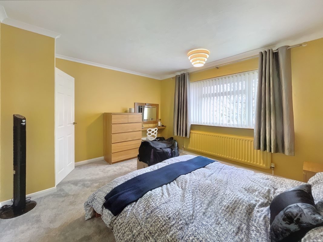 18 Badgers Bank, Ipswich, Suffolk, IP2 9EN lot image - 21