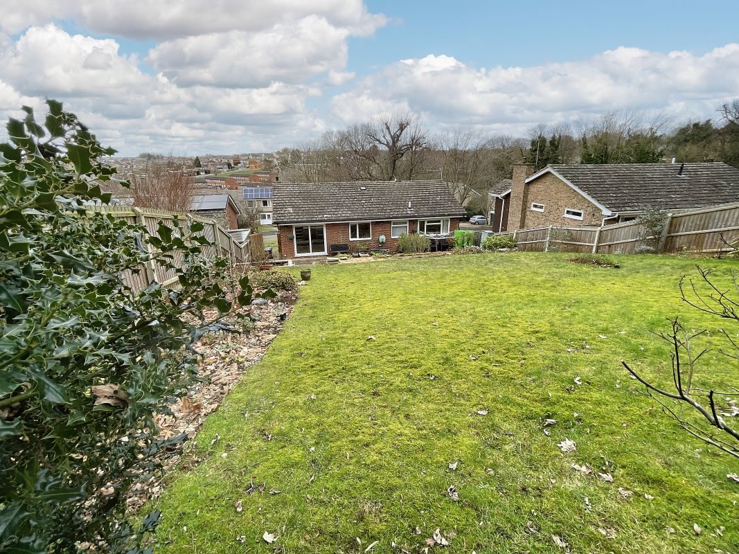 18 Badgers Bank, Ipswich, Suffolk, IP2 9EN lot image - 26