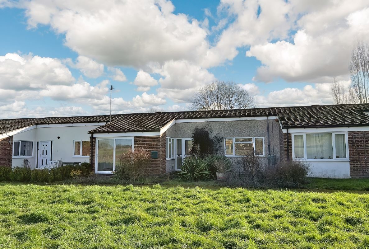 10 Brett Green, Layham, Ipswich, Suffolk, IP7 5LX lot image - 0