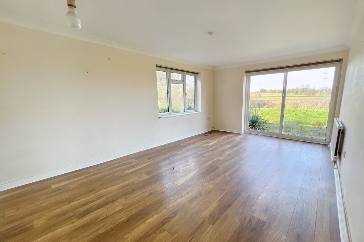 10 Brett Green, Layham, Ipswich, Suffolk, IP7 5LX lot image - 4