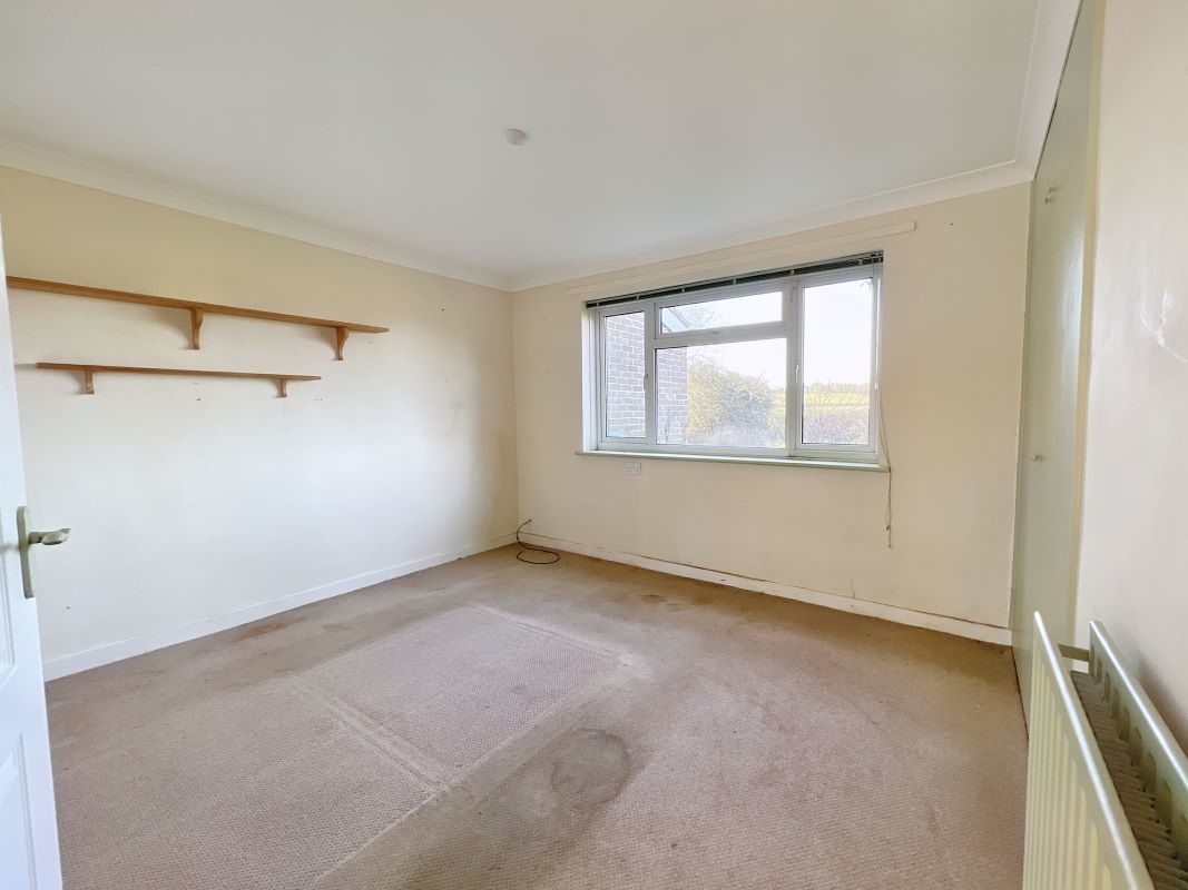 10 Brett Green, Layham, Ipswich, Suffolk, IP7 5LX lot image - 5