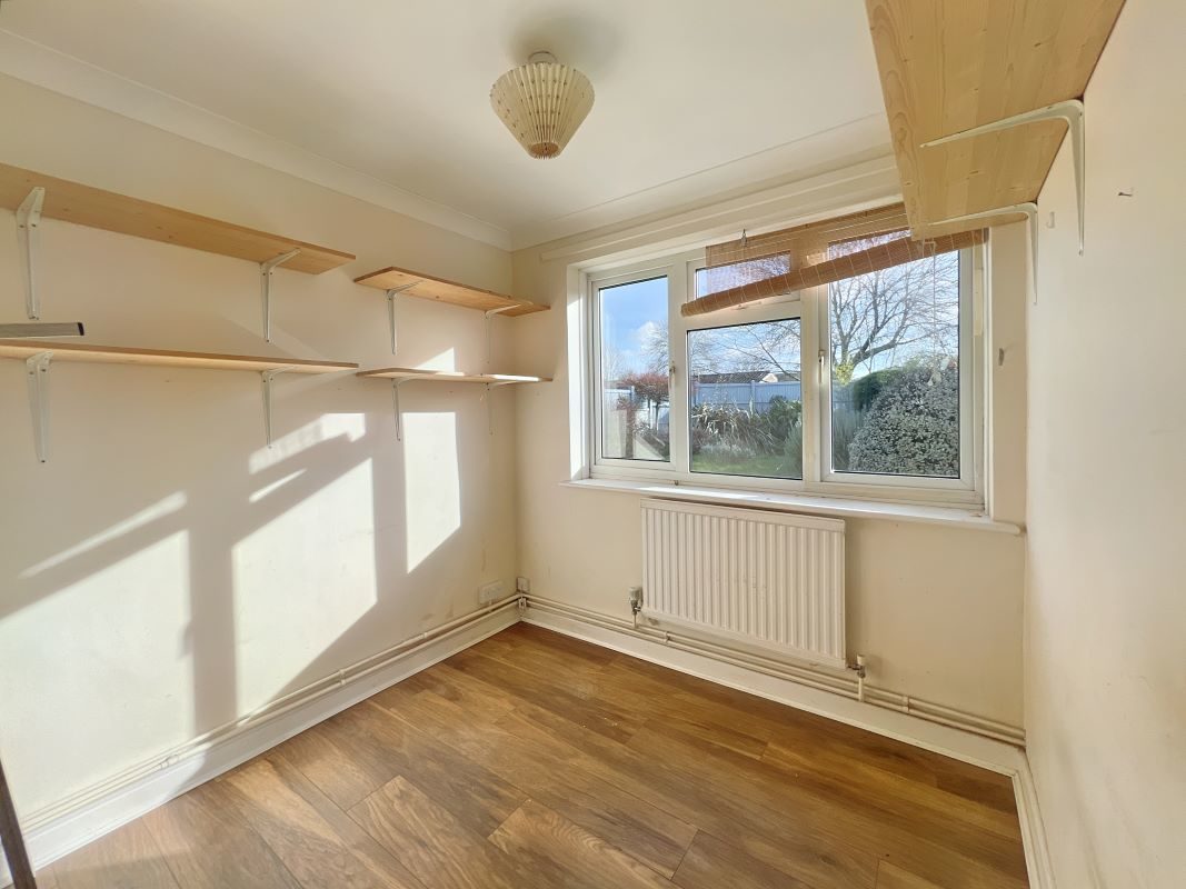 10 Brett Green, Layham, Ipswich, Suffolk, IP7 5LX lot image - 8