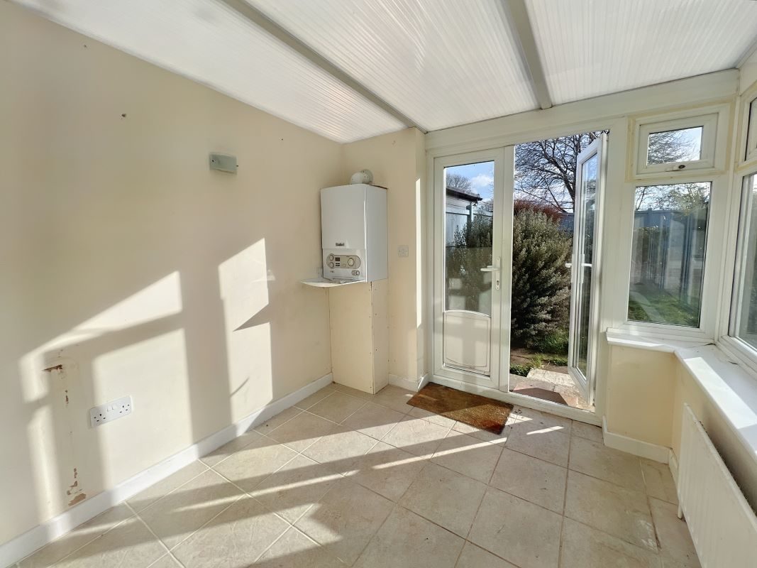 10 Brett Green, Layham, Ipswich, Suffolk, IP7 5LX lot image - 12