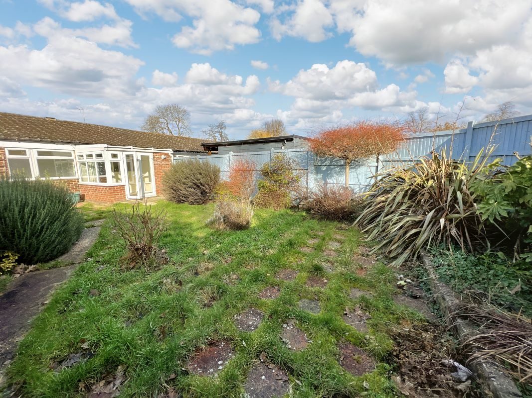 10 Brett Green, Layham, Ipswich, Suffolk, IP7 5LX lot image - 16