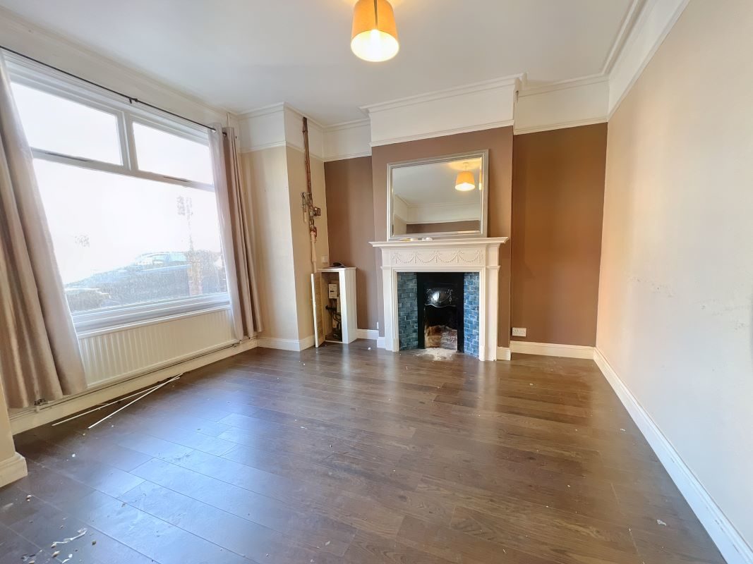 158 St. Helens Street, Ipswich, Suffolk, IP4 2LH lot image - 2