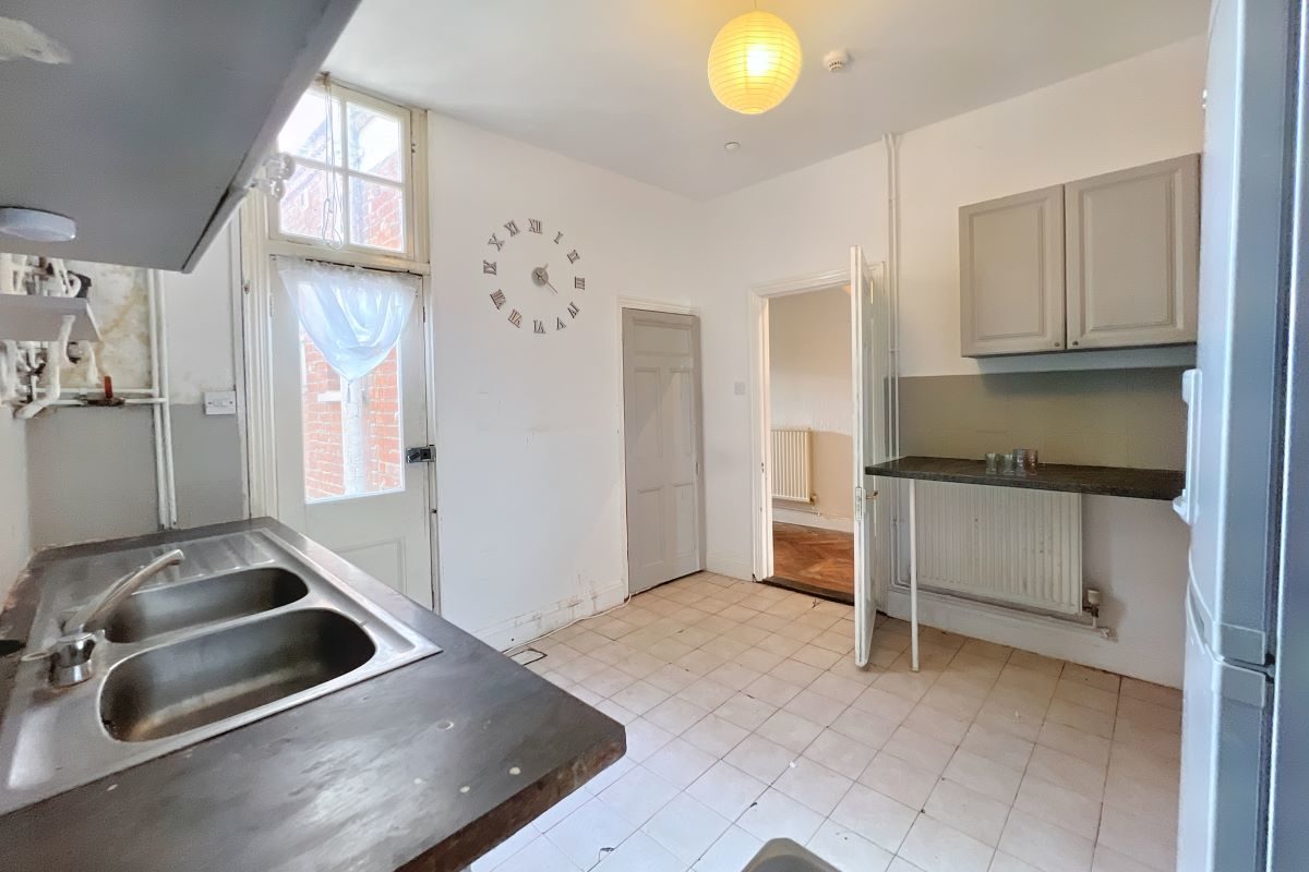 158 St. Helens Street, Ipswich, Suffolk, IP4 2LH lot image - 3