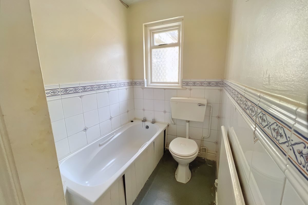 158 St. Helens Street, Ipswich, Suffolk, IP4 2LH lot image - 12