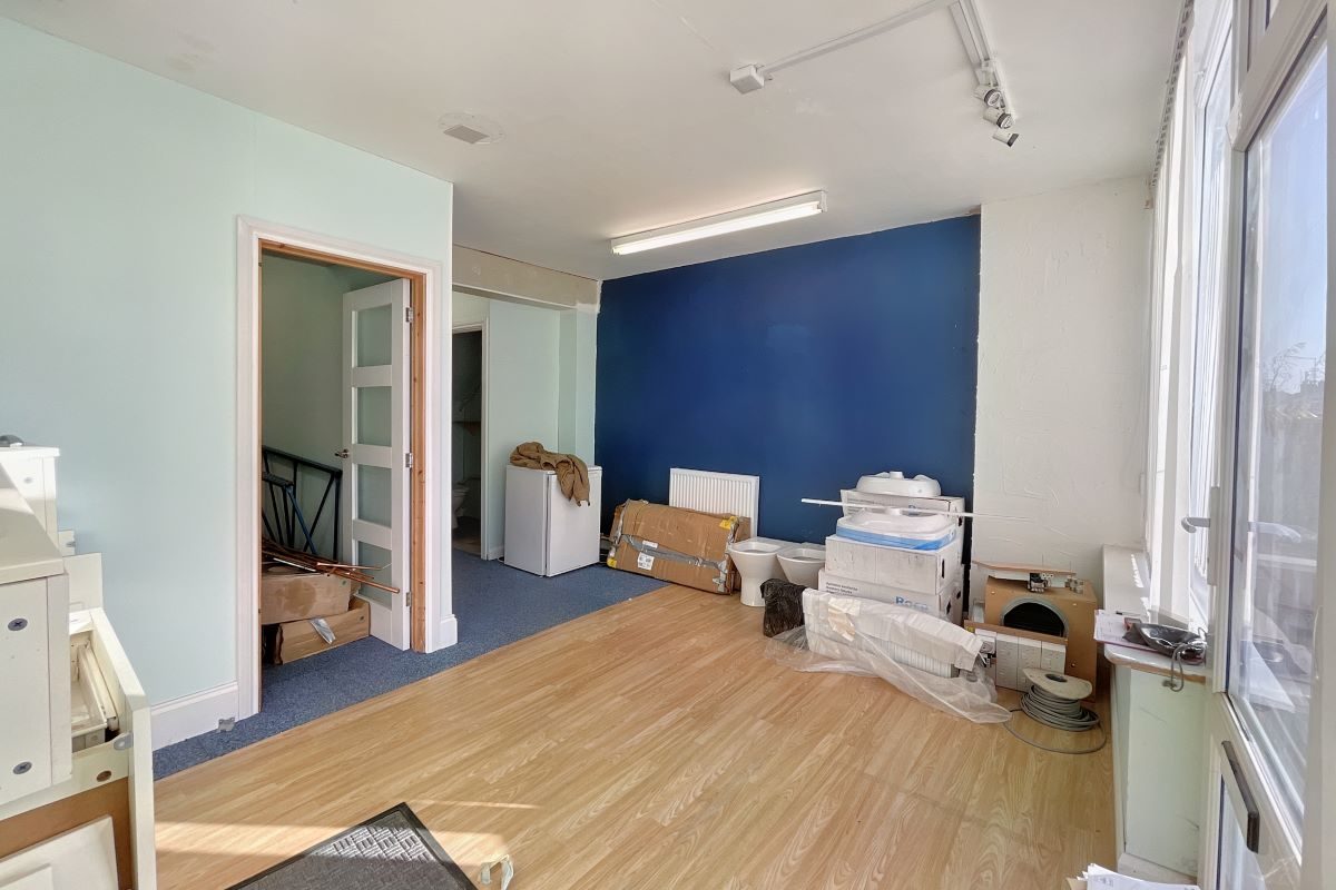 59 Felixstowe Road, Ipswich, Suffolk, IP3 8DY lot image - 1