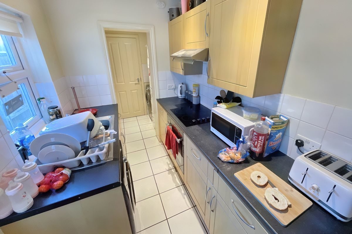 393 Spring Road, Ipswich, Suffolk, IP4 5LY lot image - 3