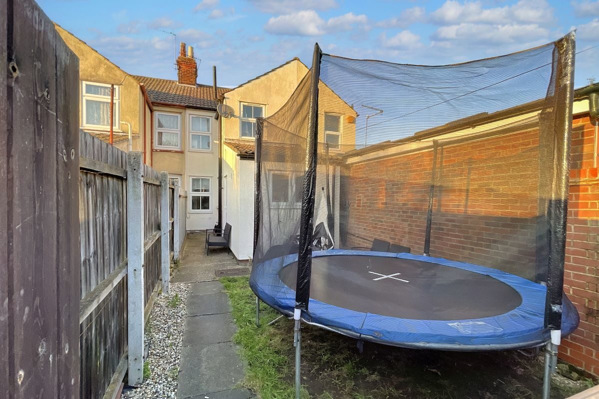 46 Parade Road, Ipswich, Suffolk, IP4 4BH lot image - 14