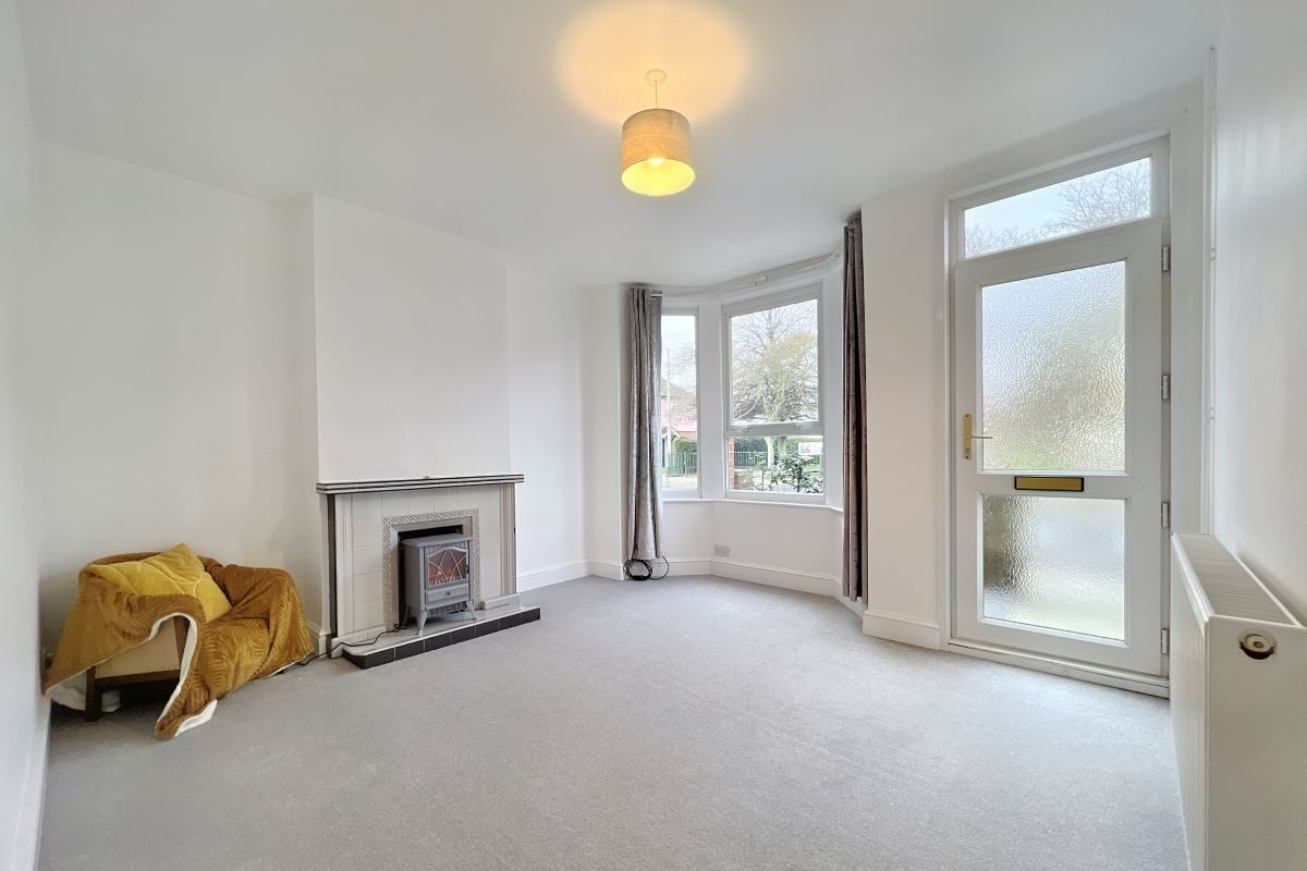 79 Maidstone Road, Felixstowe, Suffolk, IP11 9EE lot image - 1