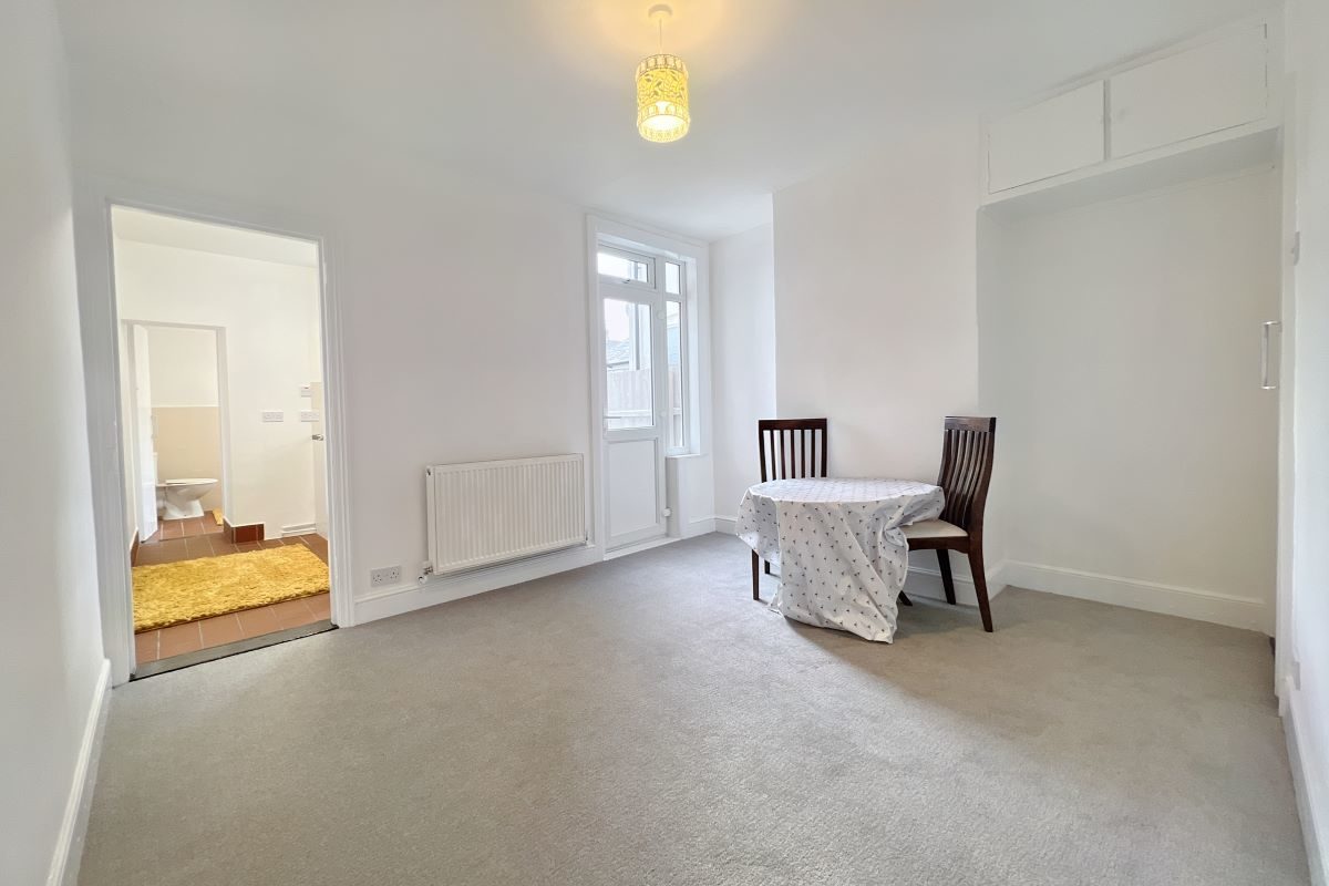 79 Maidstone Road, Felixstowe, Suffolk, IP11 9EE lot image - 5