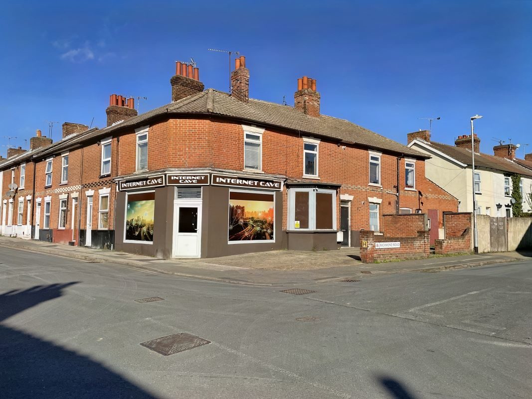 184 Bramford Lane &, 94 Richmond Road, Ipswich, Suffolk, IP1 4DP lot image - 6