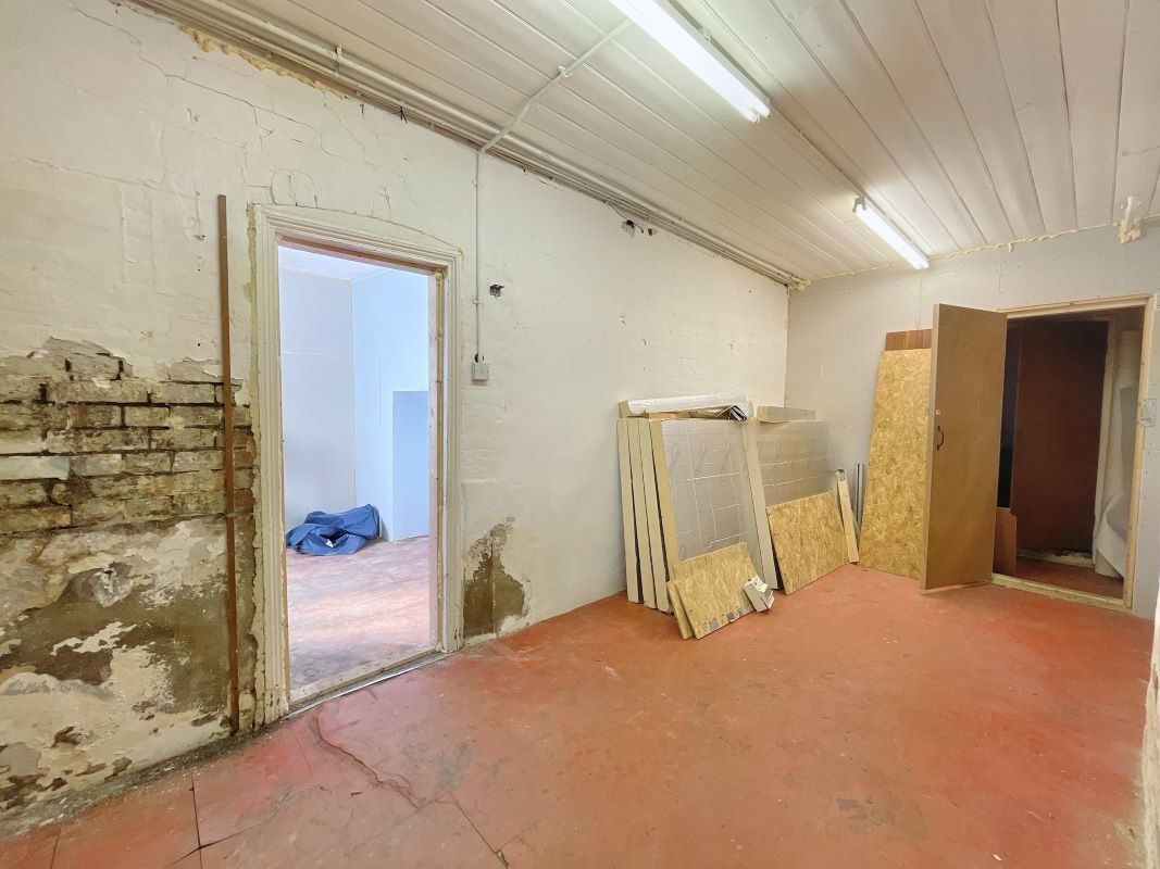 184 Bramford Lane &, 94 Richmond Road, Ipswich, Suffolk, IP1 4DP lot image - 15