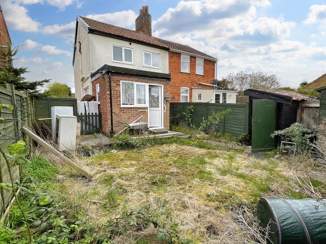 6 Park Road, Needham Market, Ipswich, Suffolk, IP6 8BH lot image - 10