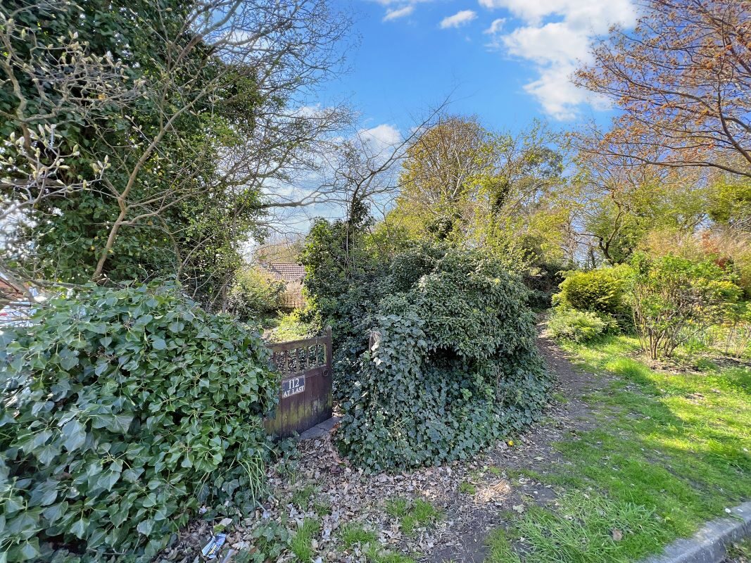 112 Main Road, Kesgrave, Ipswich, Suffolk, IP5 1BL lot image - 10