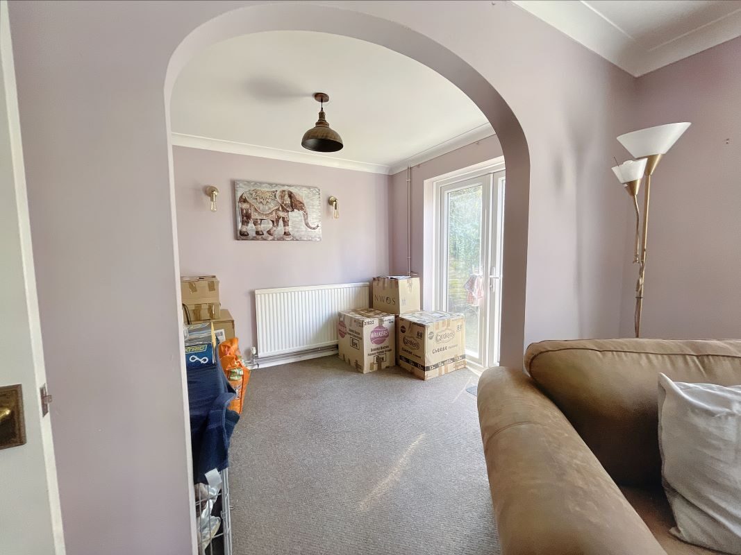 3 Netley Close, Ipswich, Suffolk, IP2 9YB lot image - 1