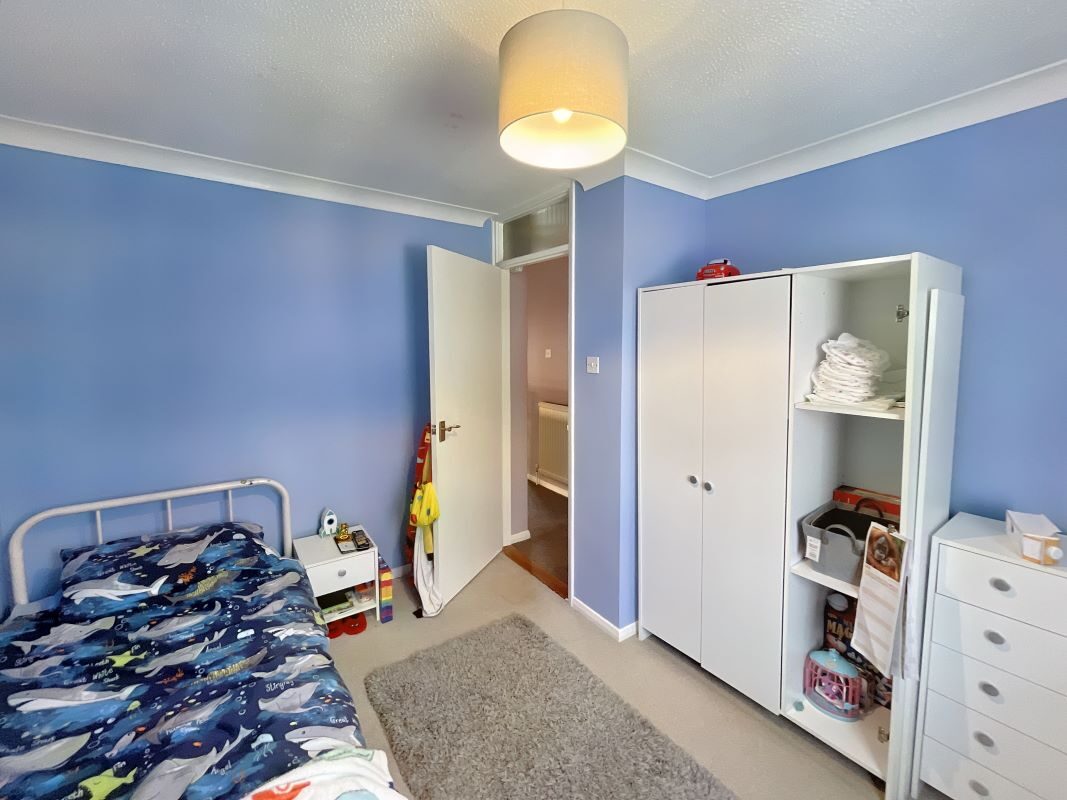 3 Netley Close, Ipswich, Suffolk, IP2 9YB lot image - 7