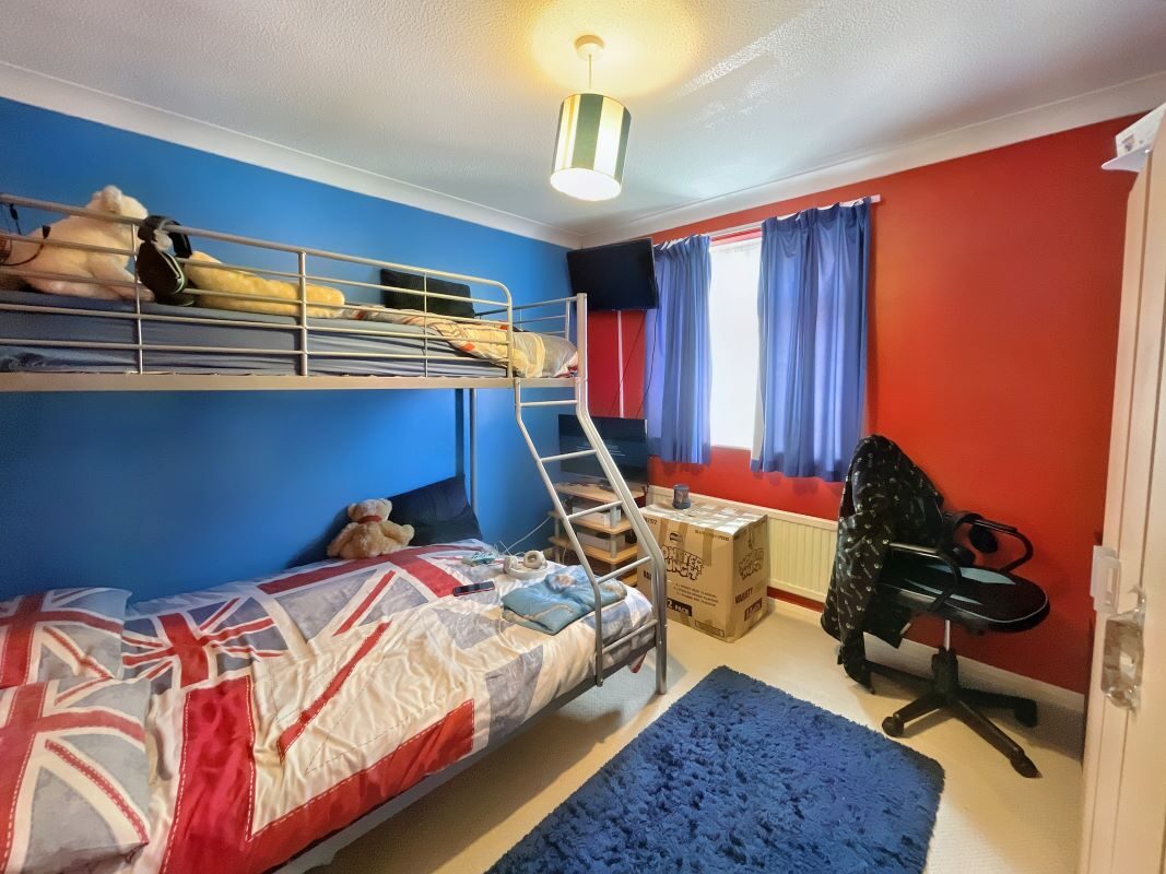 3 Netley Close, Ipswich, Suffolk, IP2 9YB lot image - 9