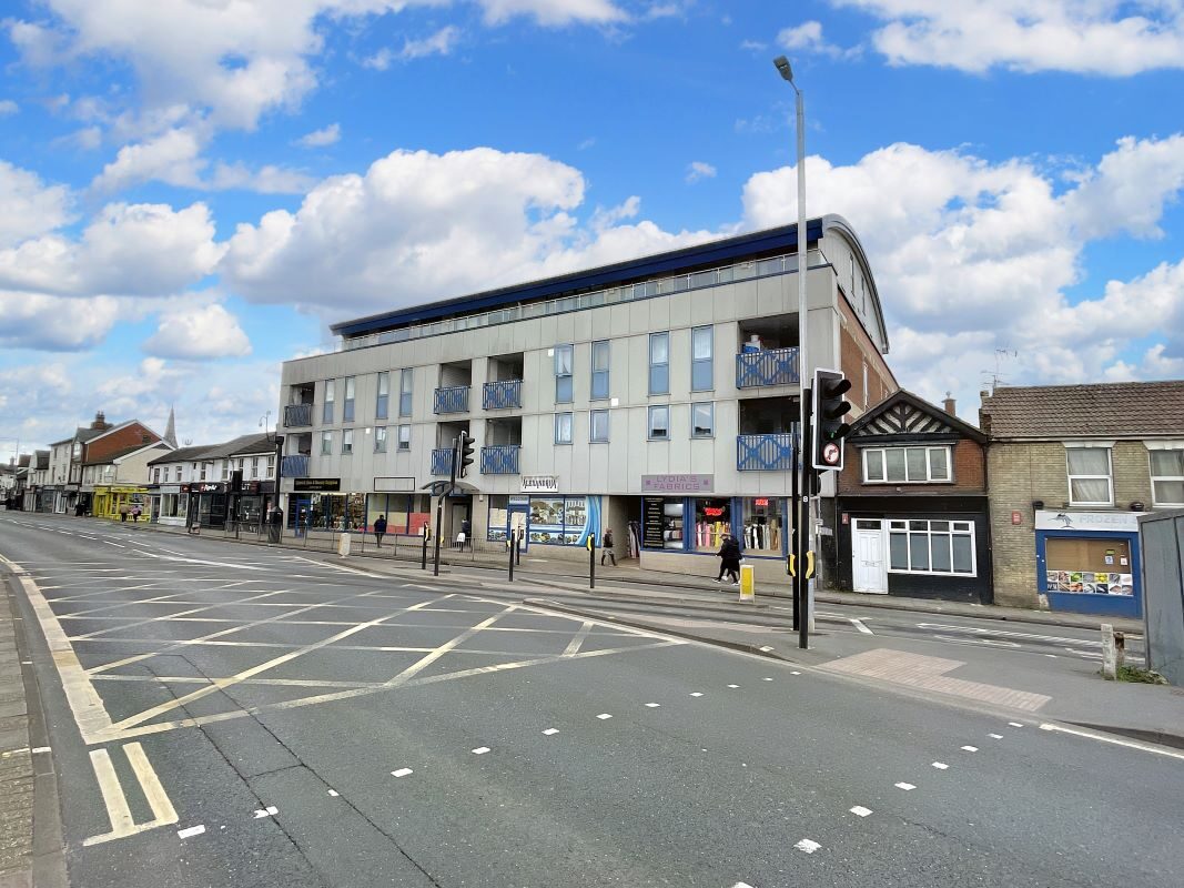 Revetts House, 59-63 Norwich Road, Ipswich, Suffolk, IP1 2EP lot image - 4