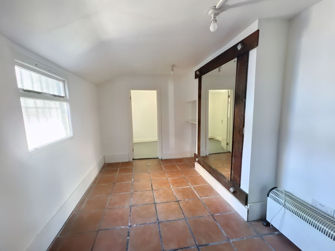 41-43 St. Nicholas Street, Ipswich, Suffolk, IP1 1TW lot image - 5