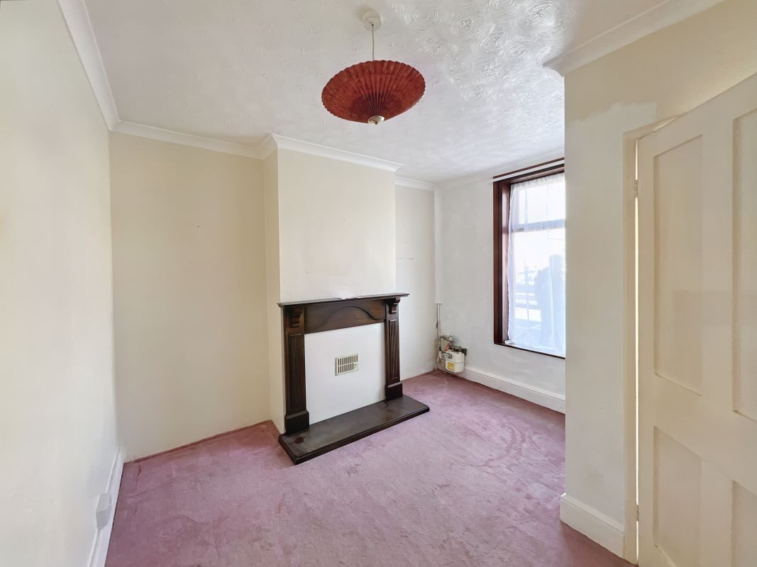 30 Tyler Street, Ipswich, Suffolk, IP2 8HF lot image - 2