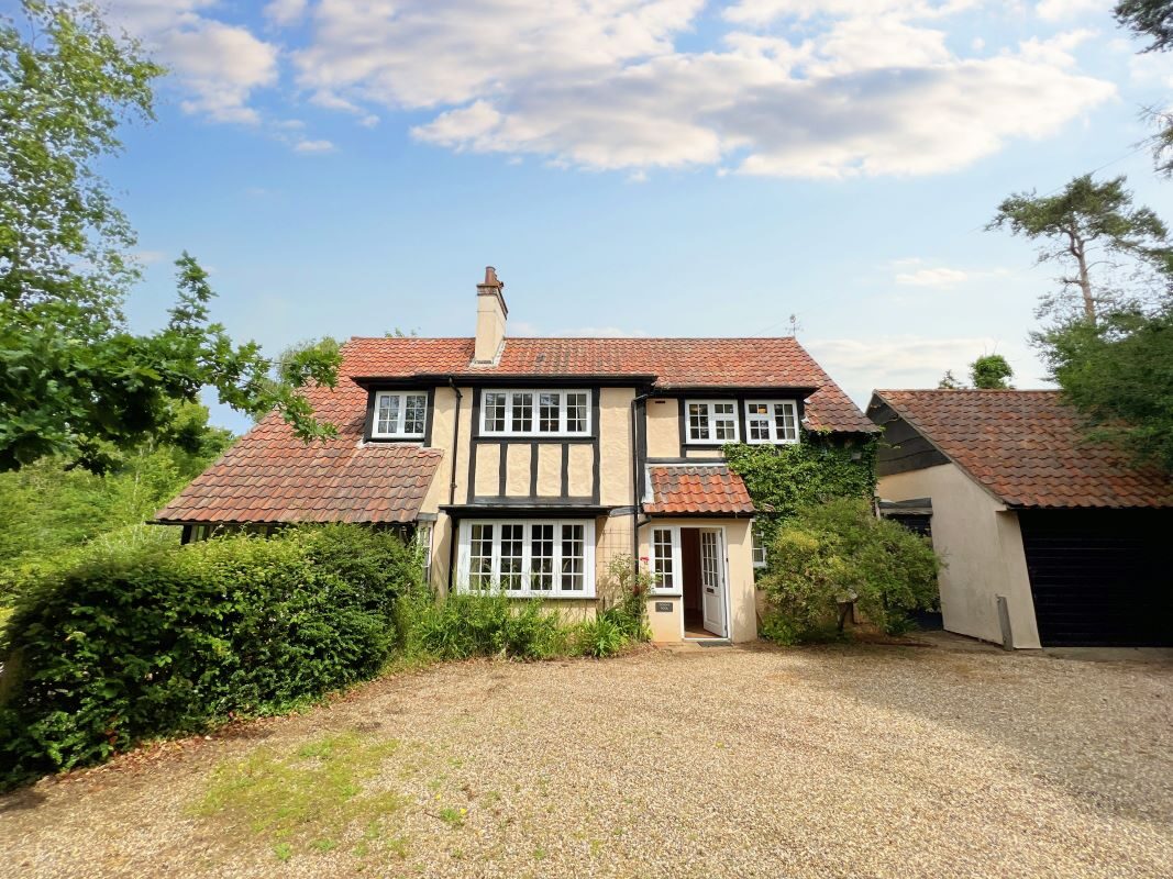 Dormy Pool, 167 Saxmundham Road, Aldeburgh, Suffolk, IP15 5PE lot image - 5