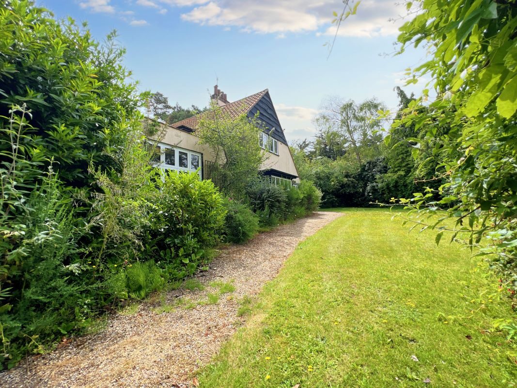 Dormy Pool, 167 Saxmundham Road, Aldeburgh, Suffolk, IP15 5PE lot image - 16