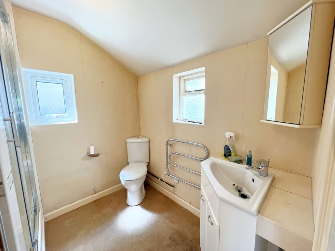 Rose Cottage, Barking, Ipswich, Suffolk, IP6 8HP lot image - 5