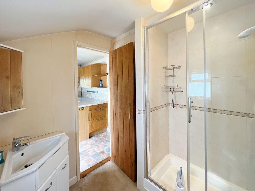 Rose Cottage, Barking, Ipswich, Suffolk, IP6 8HP lot image - 6