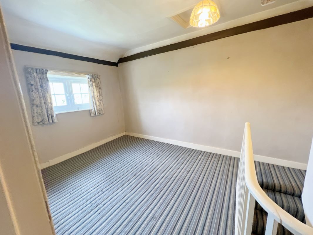 Rose Cottage, Barking, Ipswich, Suffolk, IP6 8HP Goldings Auctions