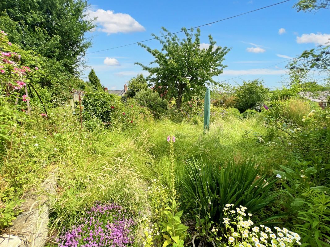 Rose Cottage, Barking, Ipswich, Suffolk, IP6 8HP Goldings Auctions