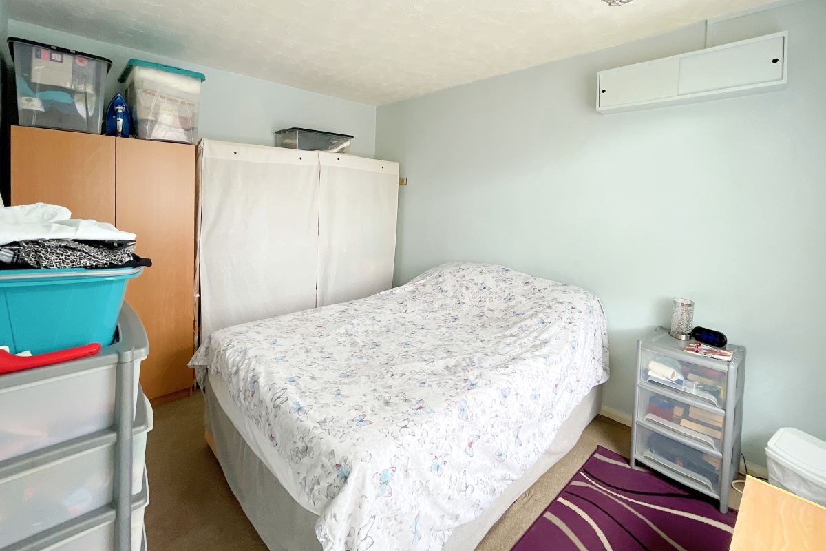 10 Springland Close, Ipswich, Suffolk, IP4 5BZ lot image - 4