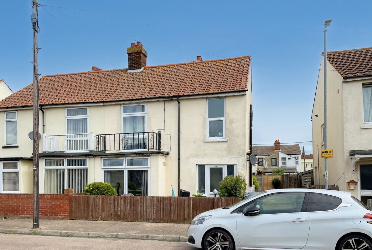 49 Orford Road, Felixstowe, Suffolk, IP11 2ET lot image - 0