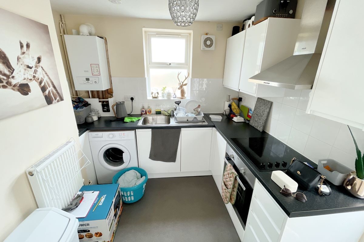 49 Orford Road, Felixstowe, Suffolk, IP11 2ET Goldings Auctions