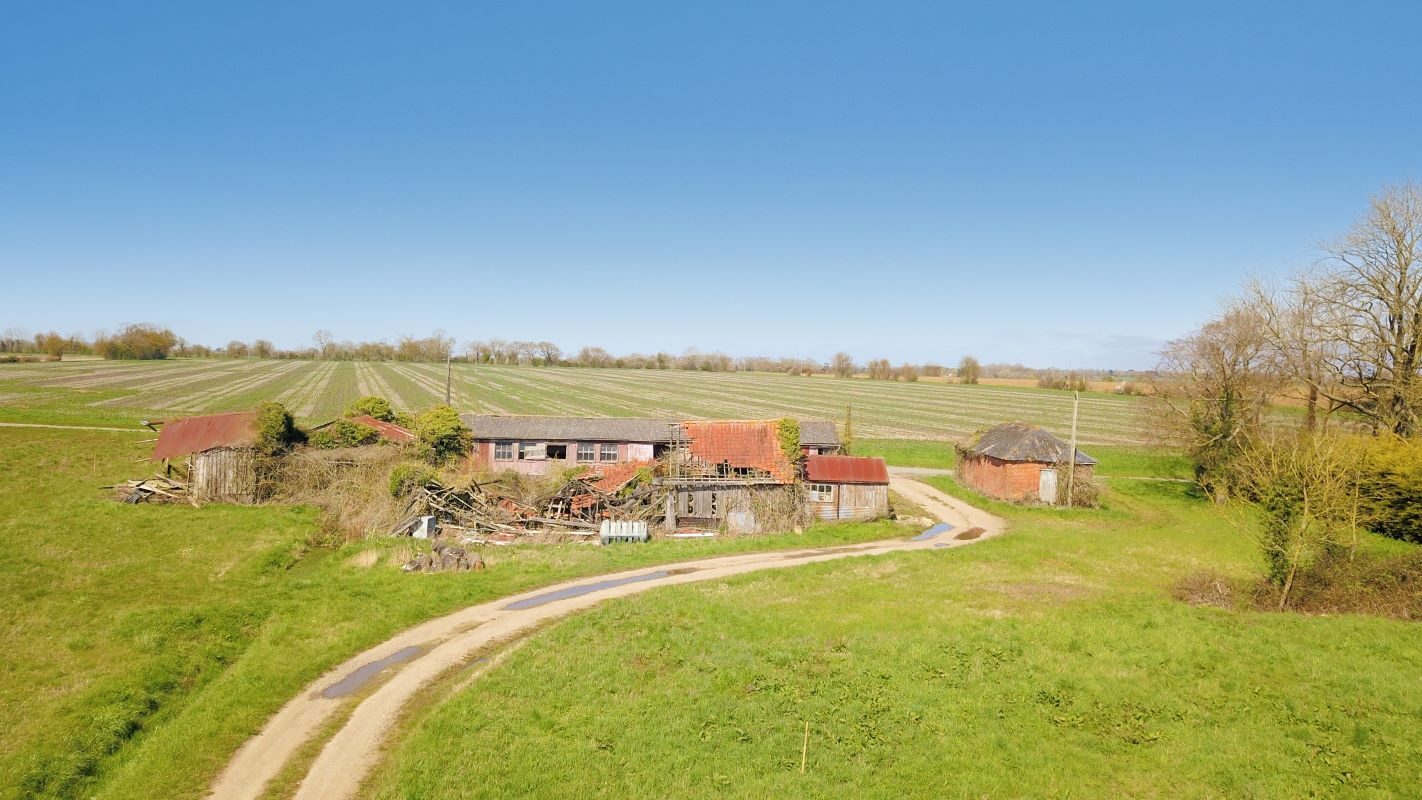 Wood Farm Barns, Worlingworth, Woodbridge, Suffolk, IP13 7LR lot image - 16
