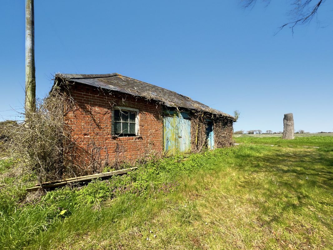 Wood Farm Barns, Worlingworth, Woodbridge, Suffolk, IP13 7LR lot image - 30