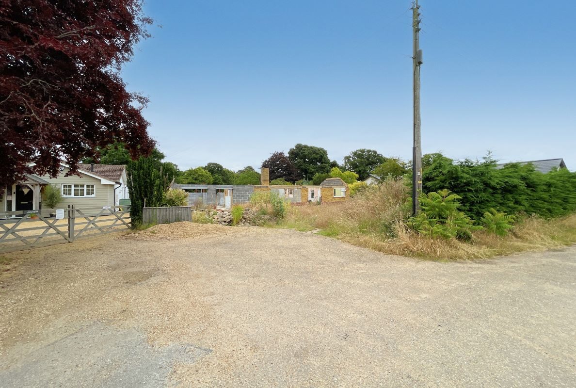 Weardale, Mill Piece, Nacton, Ipswich, Suffolk, IP10 0HQ lot image - 0